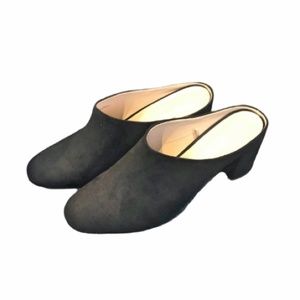✨3/$30 NWOT Joe Fresh Black Suede Mule Heels